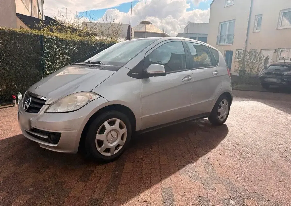 Gebraucht Mercedes A150 2009 Silber Kleinwagen