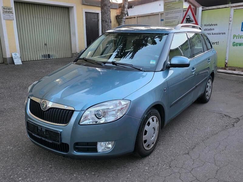 Silber Gebraucht 2010 Skoda Fabia Kombi | 1.350 € (Superpreis) - Bild 1/4