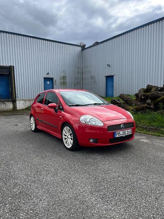 Rot Gebraucht 2007 Fiat Grande Punto Kleinwagen | 1.000 € (Superpreis) - Bild 1/4