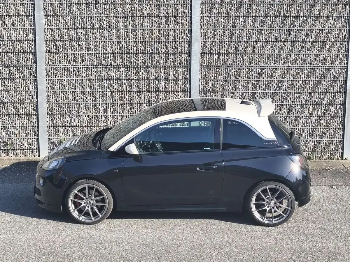 Gebraucht Opel Adam S 150 PS (110 kW) 2016 Schwarz Kleinwagen