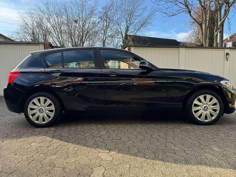 Gebraucht BMW 116 Advantage 109 PS (80 kW) 2016 Schwarz Kleinwagen