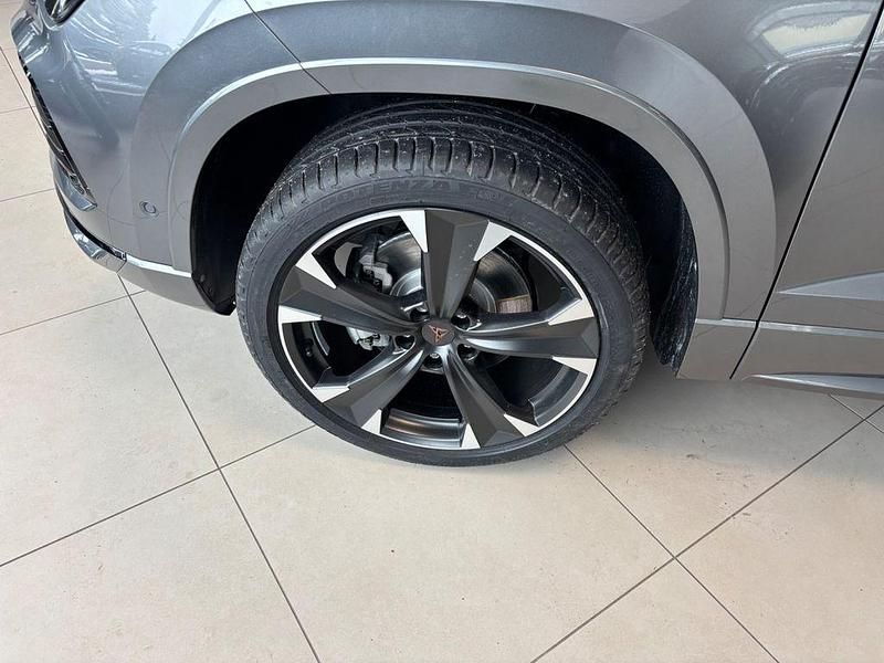 Neu Cupra Ateca Basis 150 PS (110 kW) 2026 Grau SUV