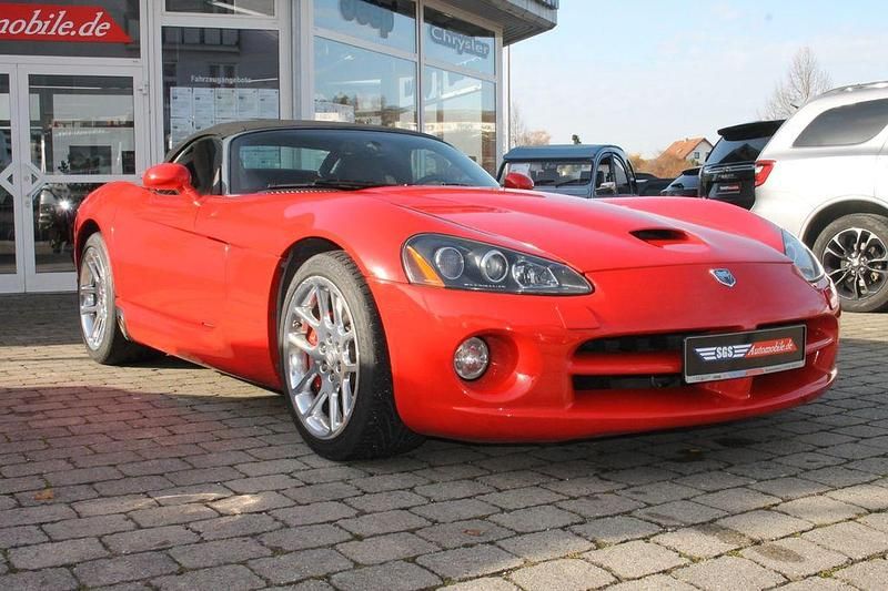 Rot Gebraucht 2006 Dodge Viper Cabrio | 65.900 € - Bild 1/4