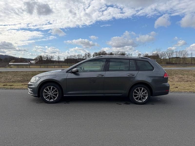 Gebraucht VW Golf VII 150 PS (110 kW) 2020 Grau Kombi