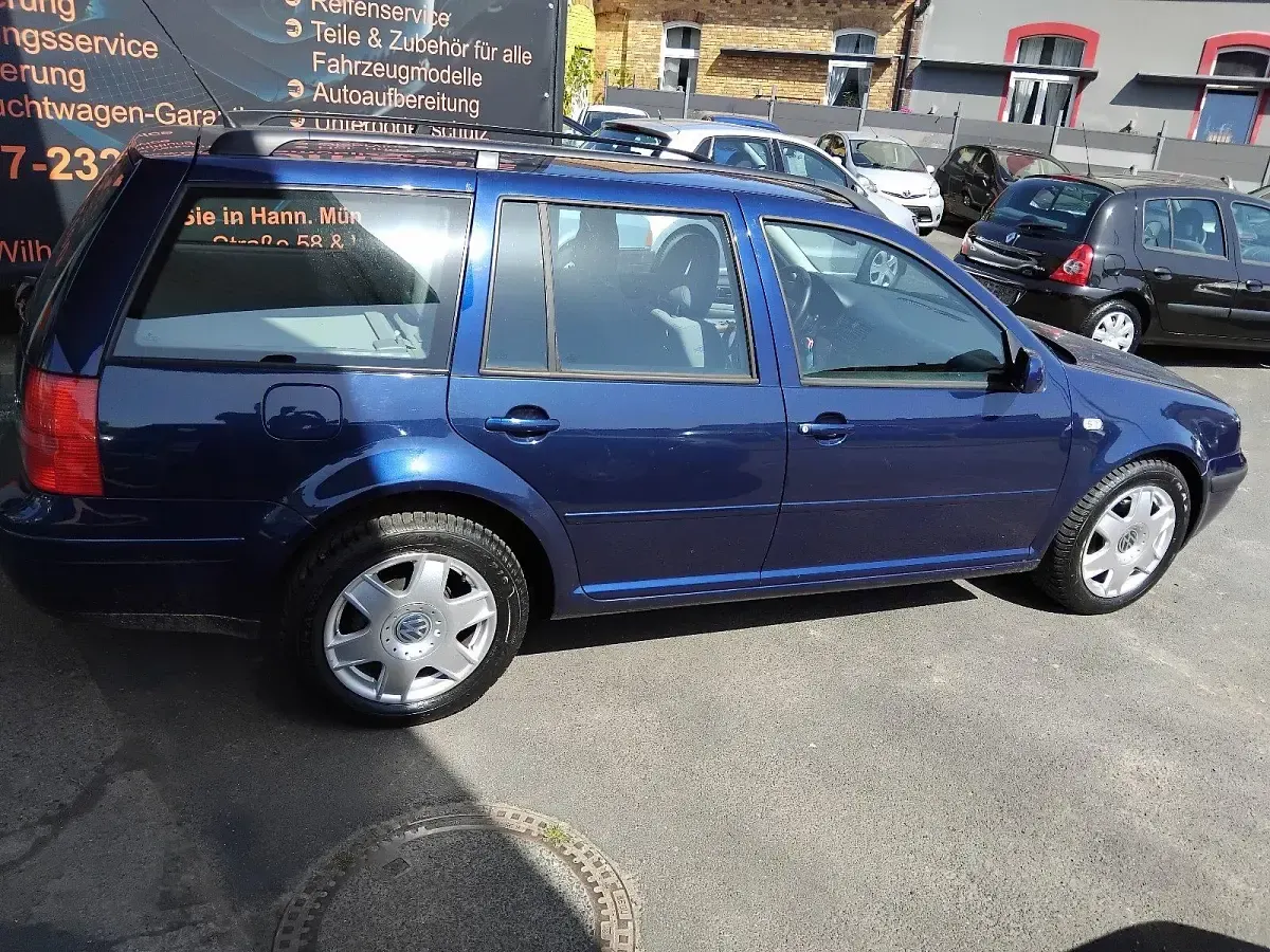 Gebraucht VW Bora 115 PS (84 kW) 2000 Blau Kombi