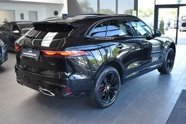 Second-hand Jaguar F-Pace SE 301 CP (221 kW) 2021 Negru SUV