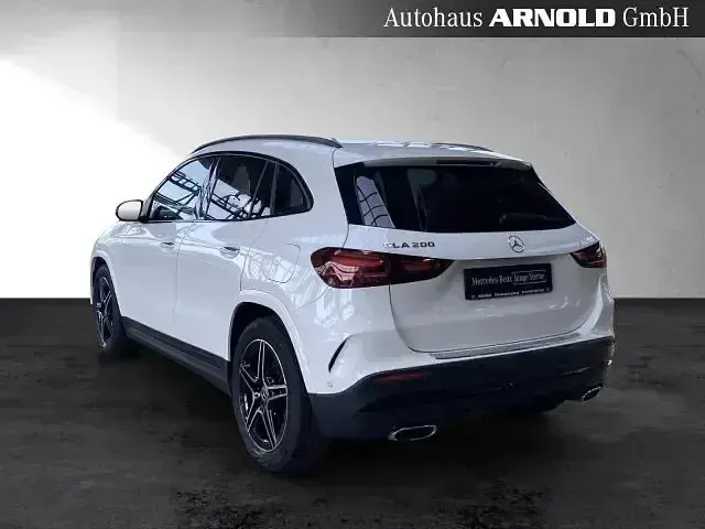 Gebraucht Mercedes GLA200 AMG line 163 PS (119 kW) 2025 Weiss SUV