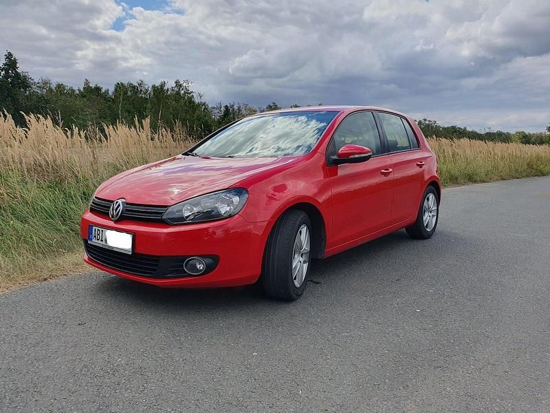 Rot Gebraucht 2009 VW Golf VI Limousine | 4.900 € (Fairer Preis) - Bild 1/4