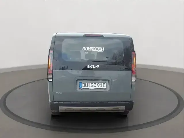 Używany Kia PV5 88 kW (120 KM) 2026 Szary Minivan