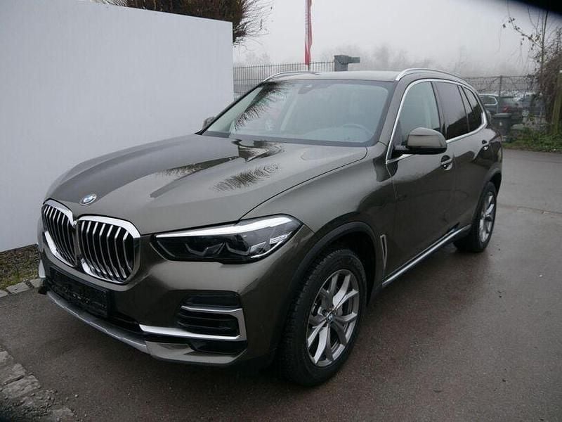 Gebraucht BMW X5 286 PS (210 kW) 2023 Manhattan metallic SUV