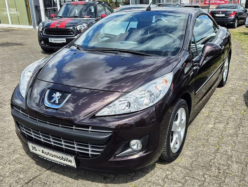 Rouge noir Gebraucht 2015 Peugeot 207 CC Active Cabrio | 10.900 € - Bild 1/4
