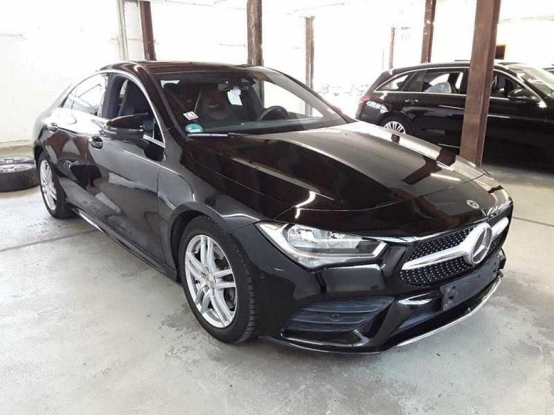 Schwarz Gebraucht 2020 Mercedes CLA200 AMG line Coupé | 28.400 € (Guter Preis) - Bild 1/4