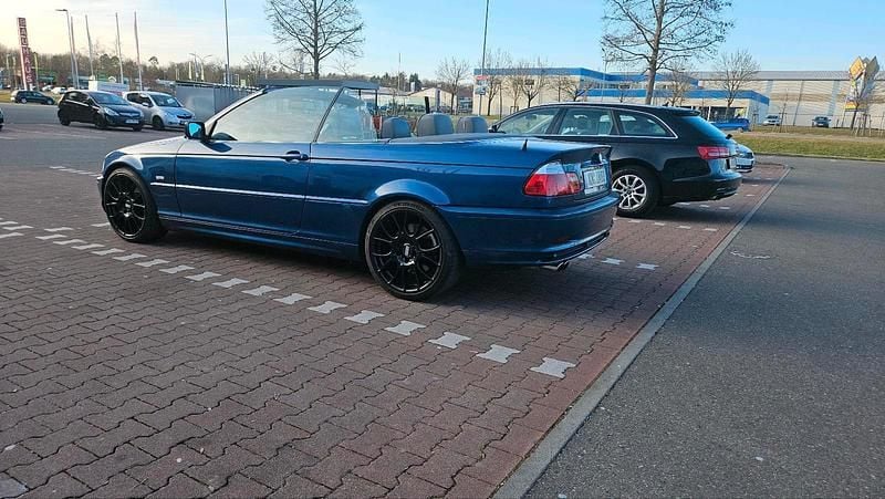 Gebraucht BMW 330 Cabriolet 231 PS (169 kW) 2001 Blau Cabrio