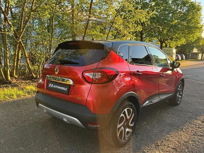 Gebraucht Renault Captur XMOD 120 PS (88 kW) 2016 Rot SUV
