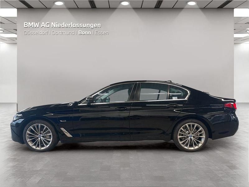 Gebraucht BMW 530e 184 PS (135 kW) 2022 Schwarz Limousine