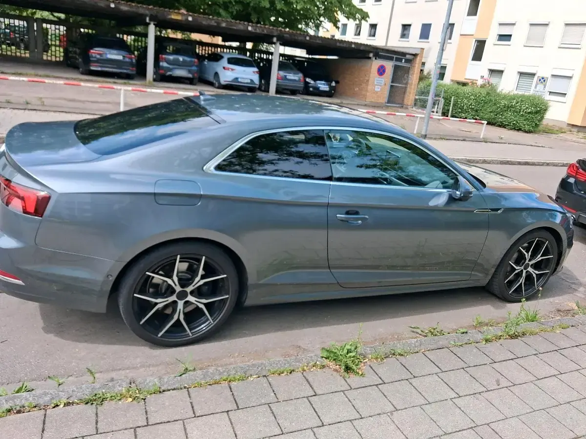 Gebraucht Audi A5 Design 262 PS (192 kW) 2018 Grau Coupé