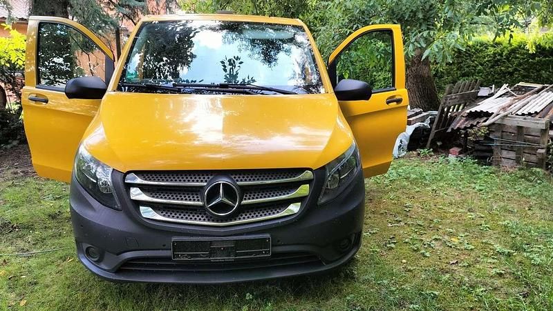 Gebraucht 2018 Mercedes Vito Van / Kleinbus | 16.700 € (Guter Preis) - Bild 1/4