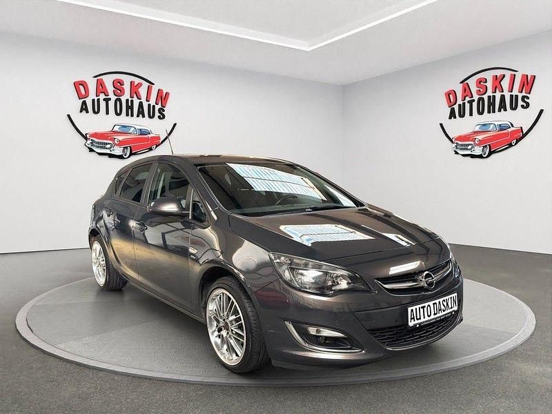 Gebraucht Opel Astra Active 140 PS (102 kW) 2013 Grau Limousine