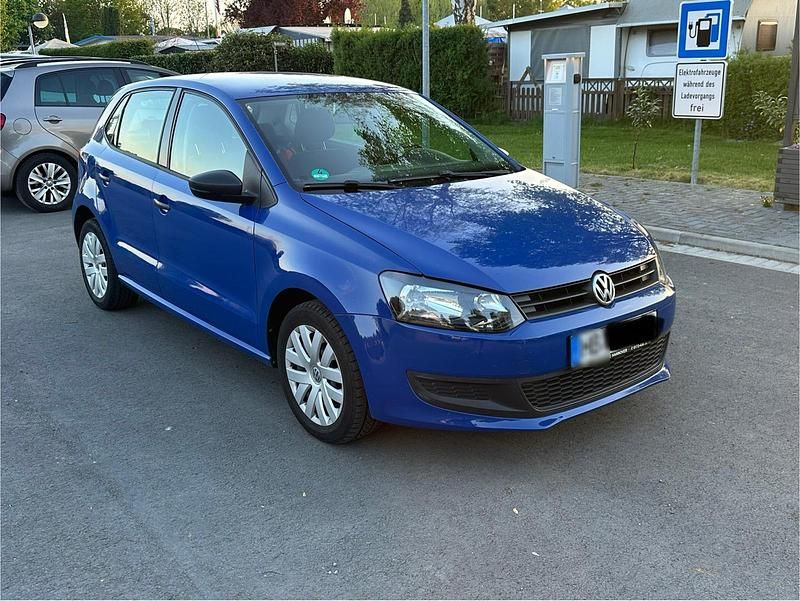Gebraucht VW Polo 65 PS (47 kW) 2009 Blau Kleinwagen