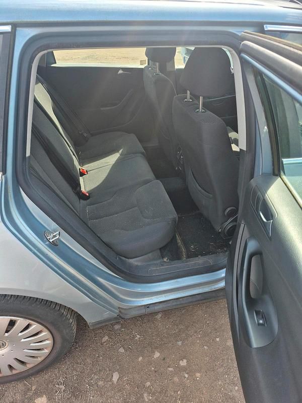 Używany VW Passat 140 KM (102 kW) 2009 Niebieski Kombi