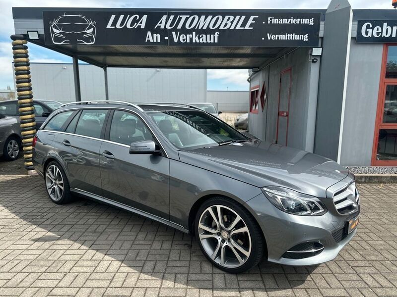Grau Gebraucht 2016 Mercedes E200 Kombi | 20.990 € (Fairer Preis) - Bild 1/4