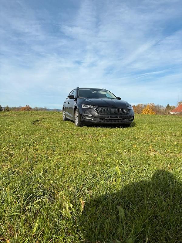 Gebraucht Skoda Octavia 150 PS (110 kW) 2022 Schwarz Kombi