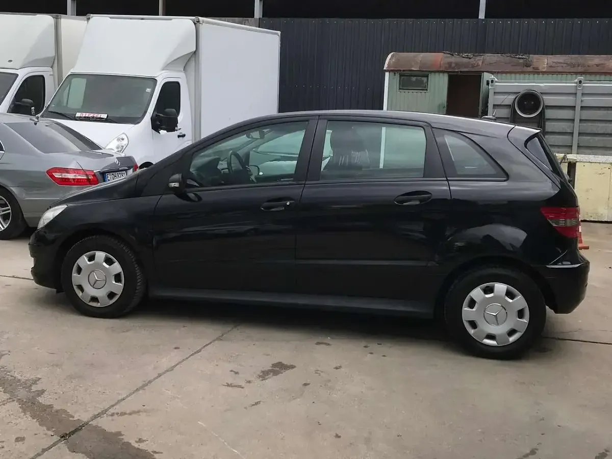 Gebraucht Mercedes B170 116 PS (85 kW) 2008 Schwarz Van / Kleinbus
