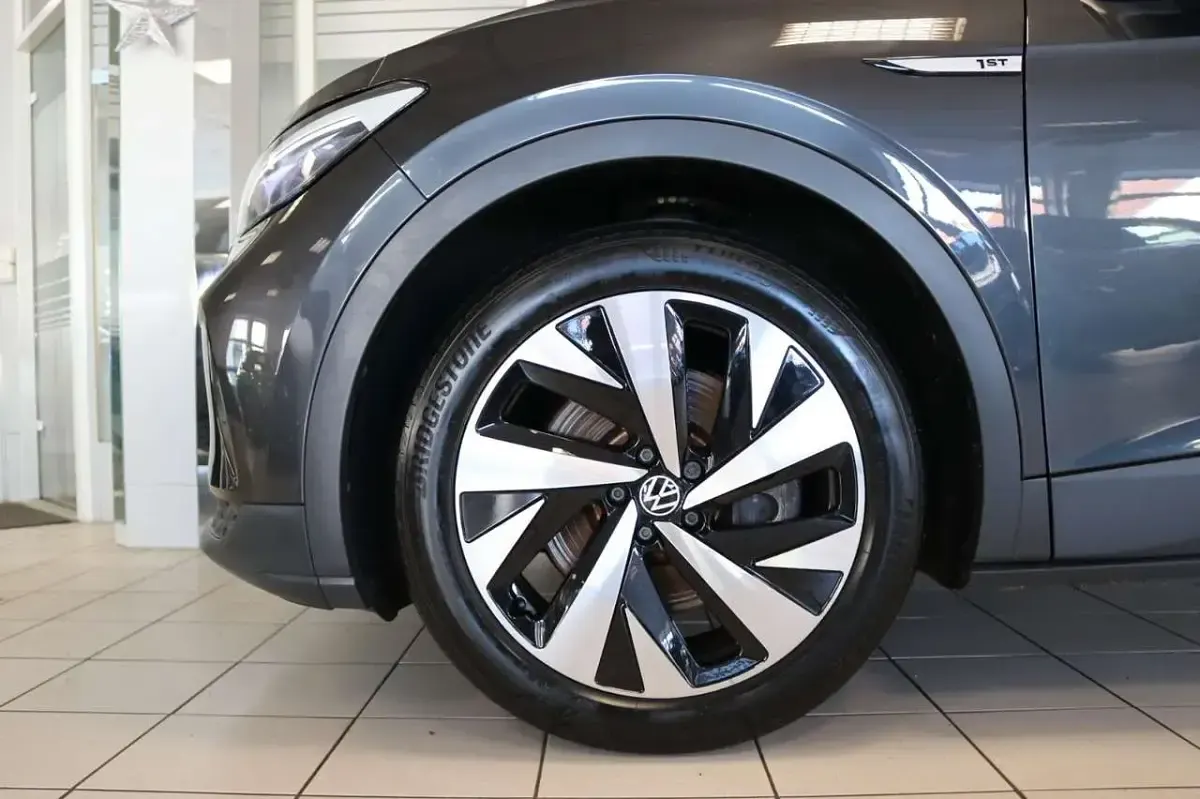 Gebraucht VW ID.4 Pro Performance 150 kW (204 PS) 2020 Mangangrau SUV