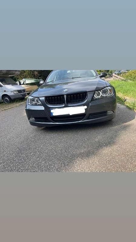 Gebraucht 2007 BMW 320 Limousine | 3.200 € (Etwas zu teuer) - Bild 1/4