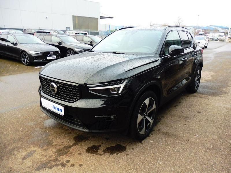 Gebraucht Volvo XC40 Plus 163 PS (119 kW) 2025 Schwarz SUV