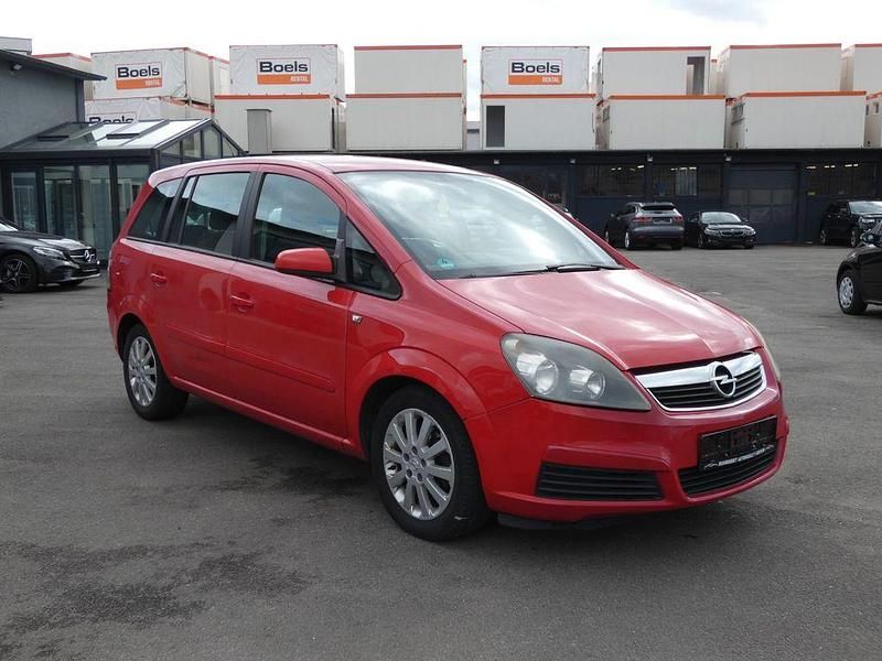 Gebraucht Opel Zafira Edition 105 PS (77 kW) 2006 Rot Van / Kleinbus