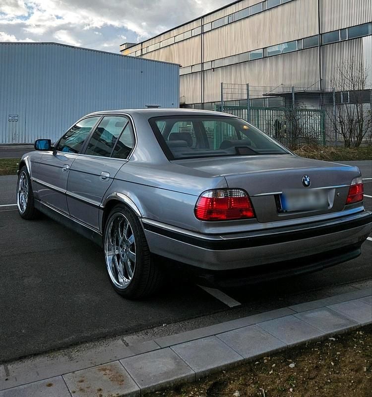 Gebraucht BMW 728 193 PS (141 kW) 1996 Grau Limousine