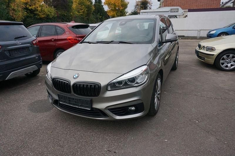 Silber Gebraucht 2015 BMW 225 Active Tourer Performance Van / Kleinbus | 17.950 € (Fairer Preis) - Bild 1/4