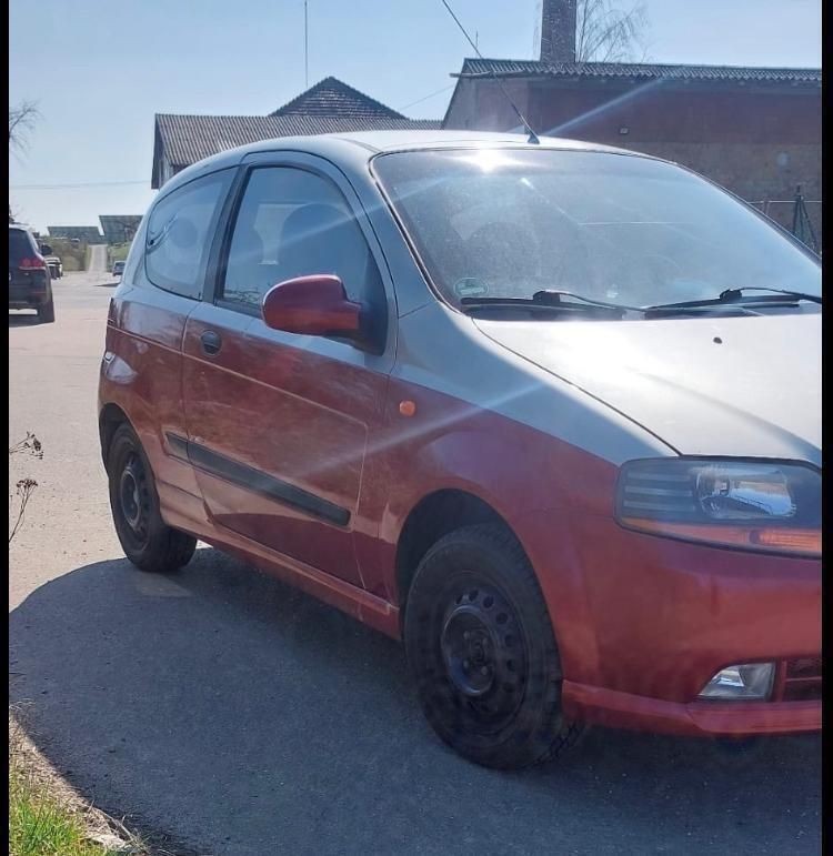 Grau Gebraucht 2005 Chevrolet Kalos Kleinwagen | 1.800 € (Fairer Preis) - Bild 1/4