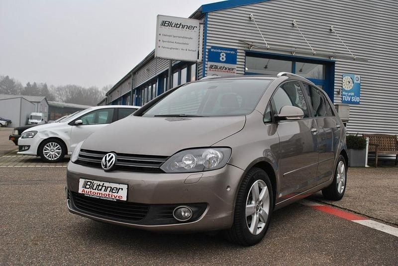 Braun Gebraucht 2010 VW Golf Team Limousine | 4.290 € (Superpreis) - Bild 1/4