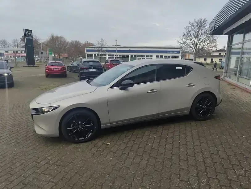 Neu Mazda 3 Nagisa 140 PS (102 kW) 2025 Beige Limousine