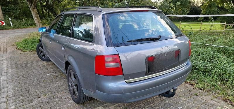 Gebraucht Audi A6 163 PS (119 kW) 1999 Grau Kombi