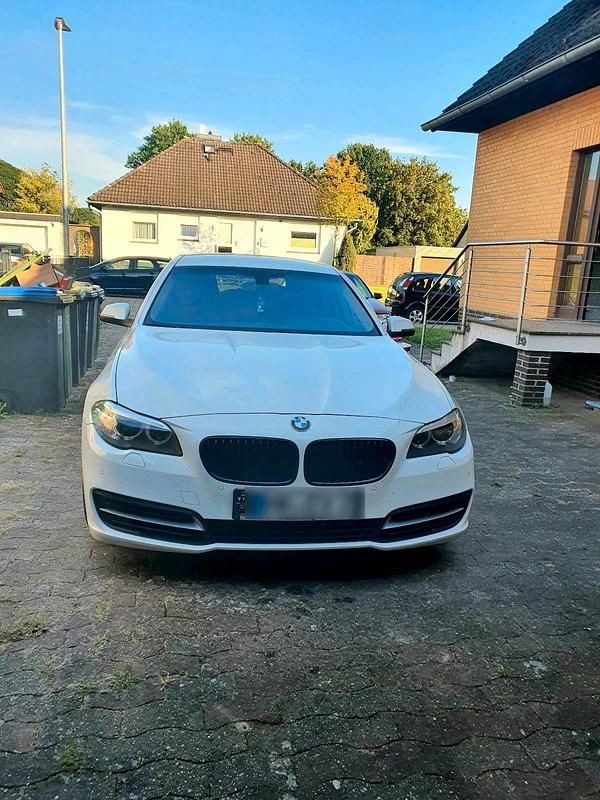 Gebraucht BMW 525 Luxury Line 218 PS (160 kW) 2014 Kombi