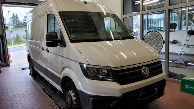 Candyweiß Gebraucht 2019 VW Crafter Van | 23.999 € (Guter Preis) - Bild 1/4