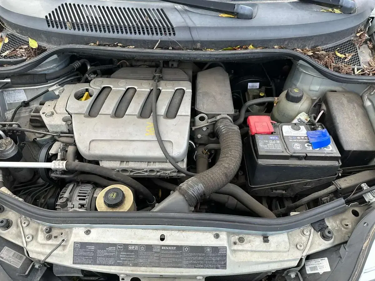 Gebraucht Renault Scenic E-Tech 107 PS (78 kW) 2002 Grün Kombi