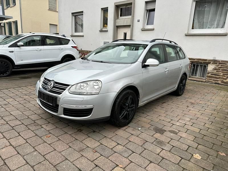 Gebraucht VW Golf V 105 PS (77 kW) 2009 Silber Kombi