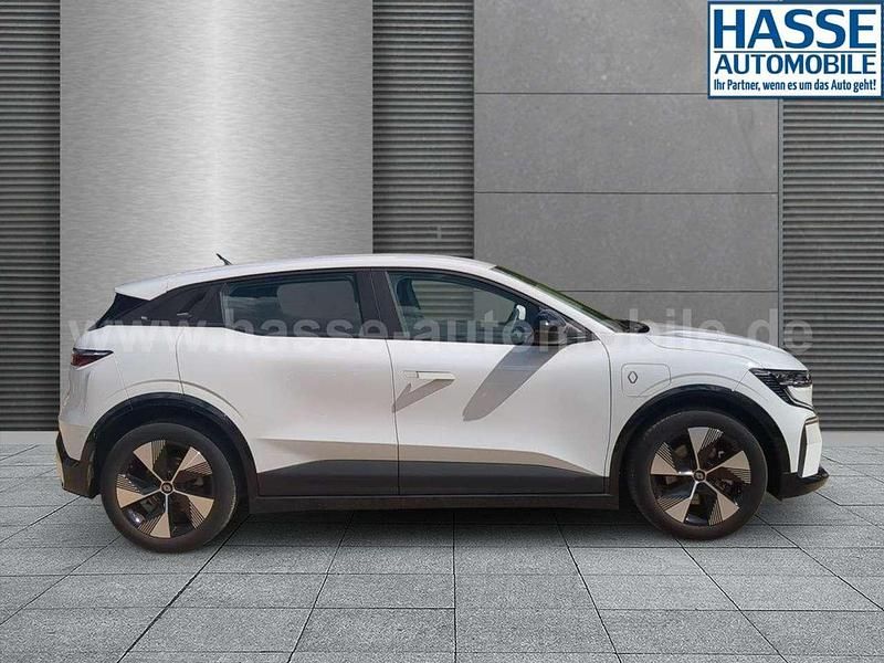 Gebraucht Renault Megane E-Tech Equilibre 96 kW (131 PS) 2022 Arktisweiß Limousine