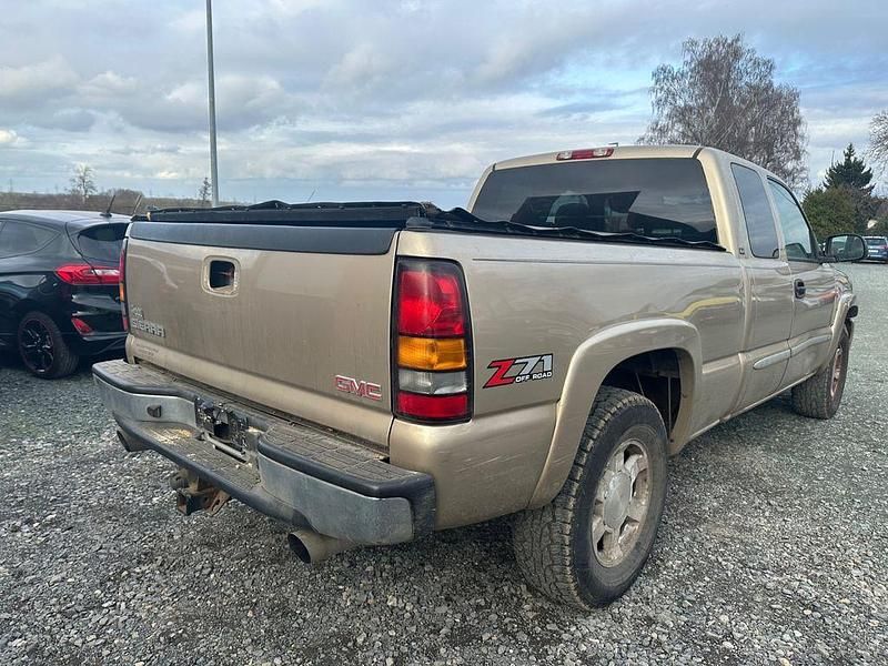 Gebraucht Chevrolet Silverado 271 PS (199 kW) 2004 Gold Pickup