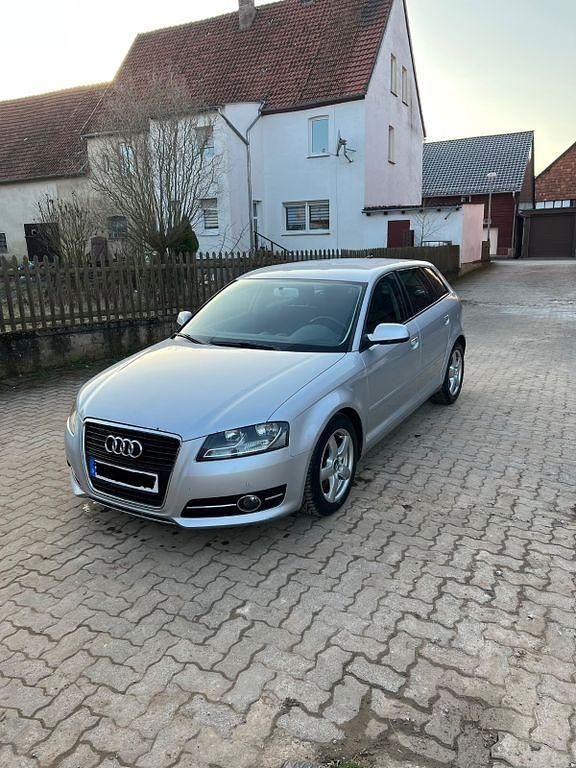 Gebraucht Audi A3 Ambition 140 PS (102 kW) 2011 Silber Kleinwagen