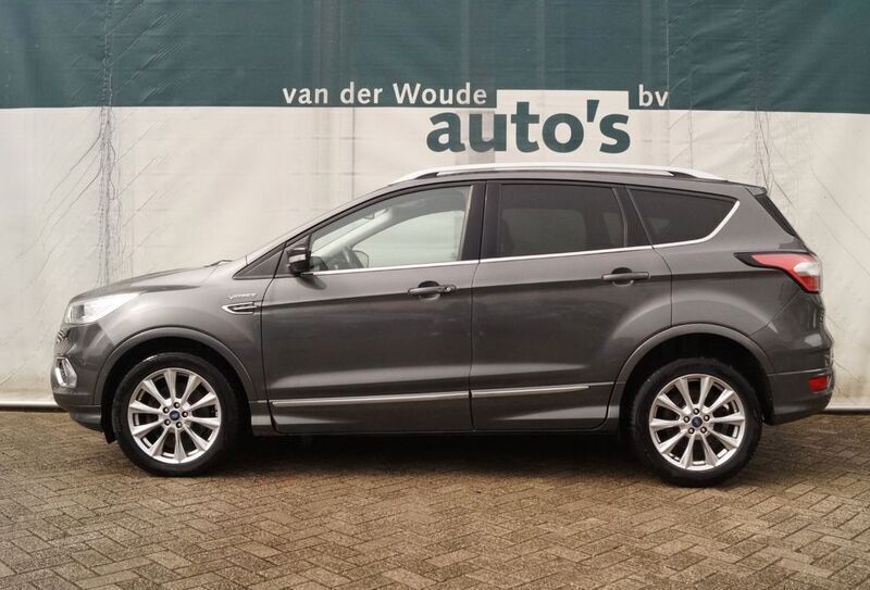 Grau Gebraucht 2019 Ford Kuga Vignale SUV | 15.125 € (Teuer) - Bild 1/4