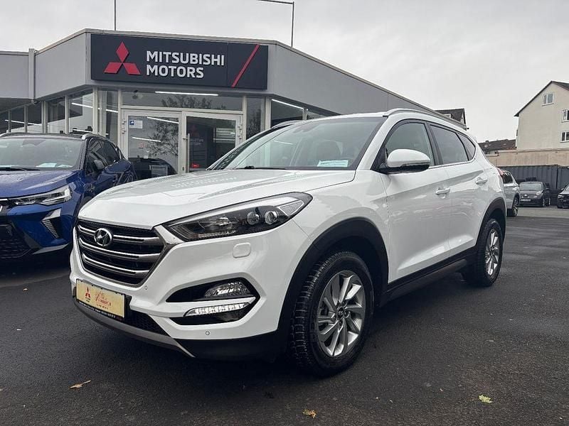 Weiß Gebraucht 2016 Hyundai Tucson Style SUV | 16.490 € (Guter Preis) - Bild 1/4