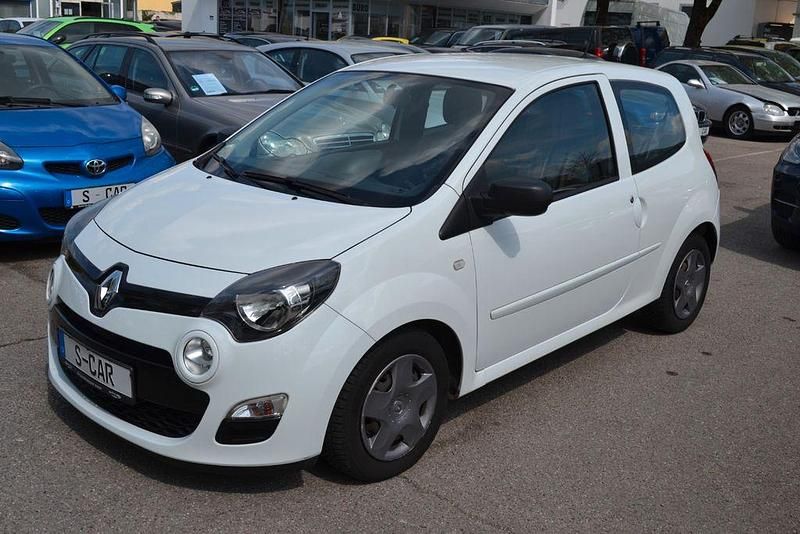 Second-hand Renault Twingo Expression 75 CP (55 kW) 2013 Alb Hatchback
