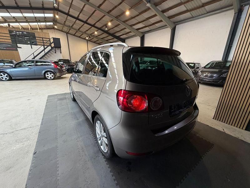 Gebraucht VW Golf Plus Cross Style 86 PS (63 kW) 2012 Braun Van / Kleinbus