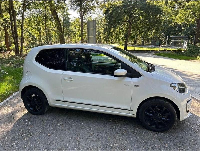 Gebraucht VW up! CLUB 75 PS (55 kW) 2015 Weiß Kleinwagen