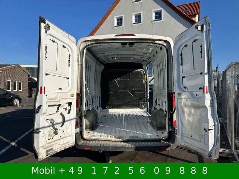 Gebraucht Ford Transit Trend 131 PS (96 kW) 2018 Frozen white Van